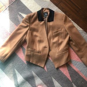 Women’s small Trouve camel blazer